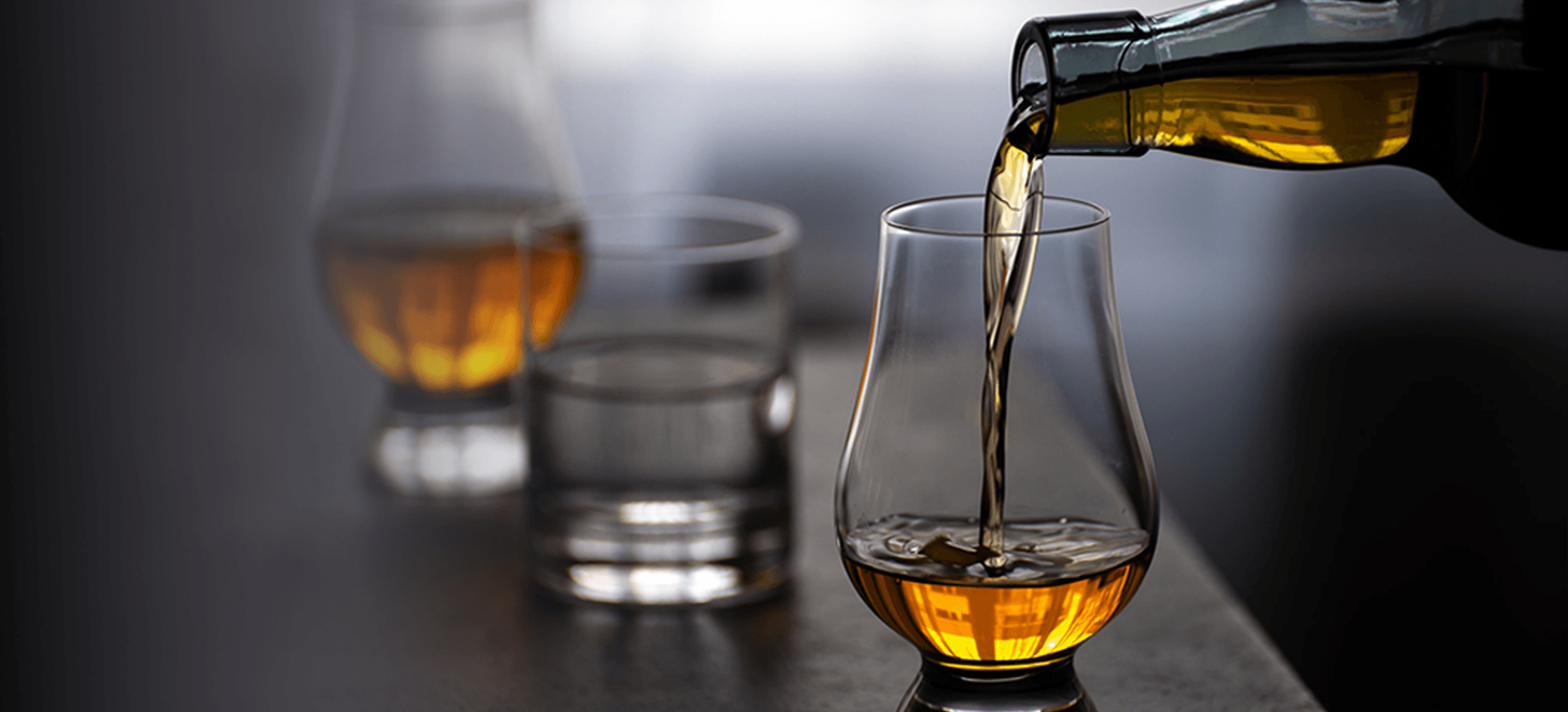 Scotch pouring